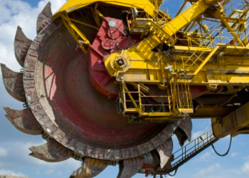 The Ugly Canadian digs in