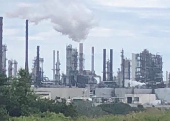 While oil and gas companies report record profits, Higgs government abruptly cancels student benefit program