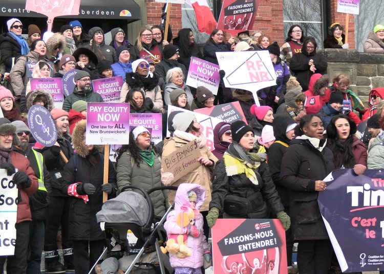 No timeline yet on pay equity bill promised during election campaign [video]