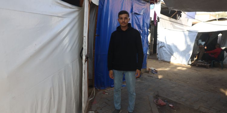 Student accepted into UNB grad program stranded in Gaza awaiting Canadian study permit [video]