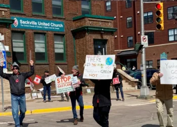 Protesters rally in Sackville as environmental award goes to gas plant opponents