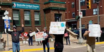 Protesters rally in Sackville as environmental award goes to gas plant opponents
