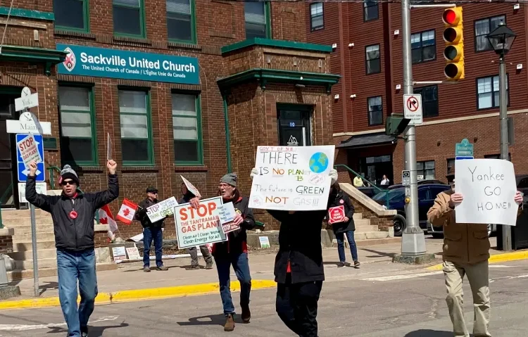 Protesters rally in Sackville as environmental award goes to gas plant opponents