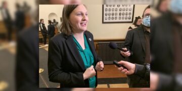 Running for Green leadership, Mitton promises Holt a climate fight