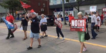 Privatization in Alberta threatens public health care across Canada, activists tell federal government