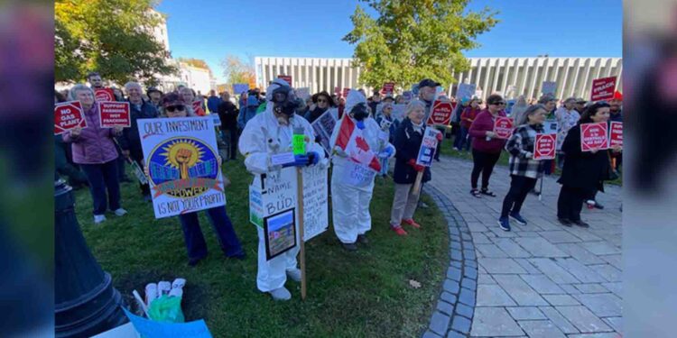Activists call for province to reverse energy, resource projects as MLAs return to Legislature